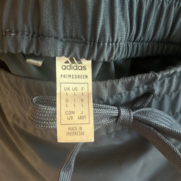 Navy Adidas Golf Skort Size Large - Picture 3 of 6